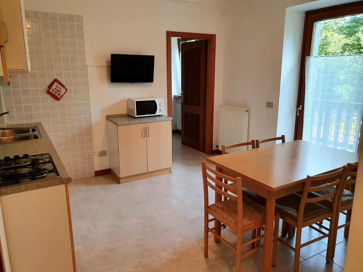 Villa Paradiso Parolari Тенно Экстерьер фото